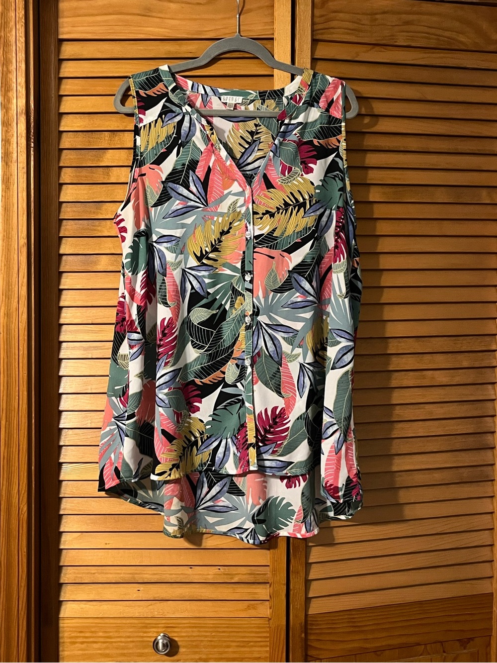 Spense Tropical Leaf Print Sleeveless V-Neck Tank - Picture 2 of 5